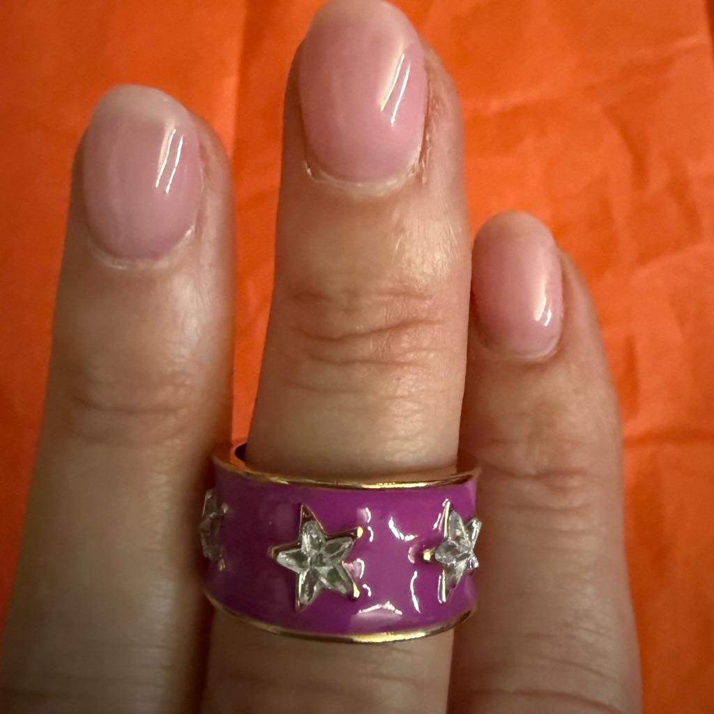 Vibrant Purple Star Ring 20$